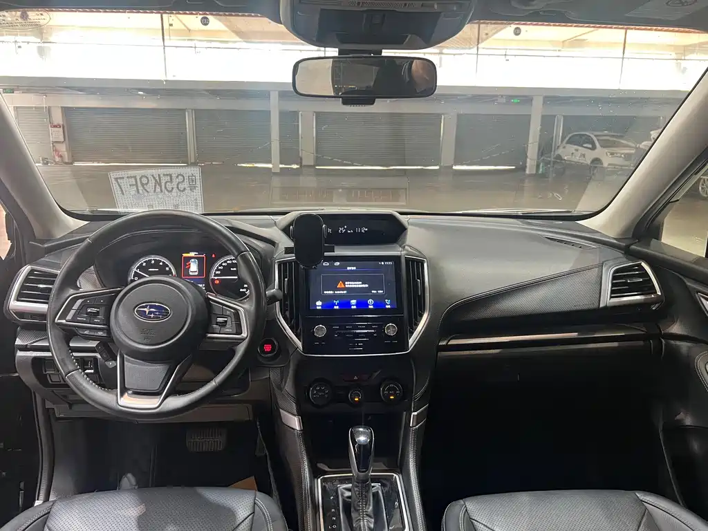 Forester 2021 2.0i Deluxe Edition купить на сайте DeffCars