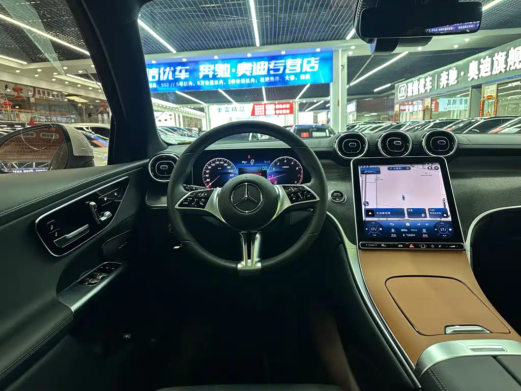 Mercedes-Benz GLC 2023 GLC 260 L 4MATIC Dynamic 5-seater купить на сайте DeffCars