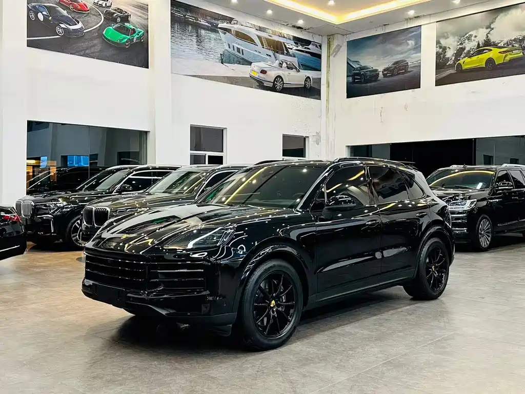 Cayenne New Energy 2024 Cayenne E-Hybrid 2.0T купить на сайте DeffCars