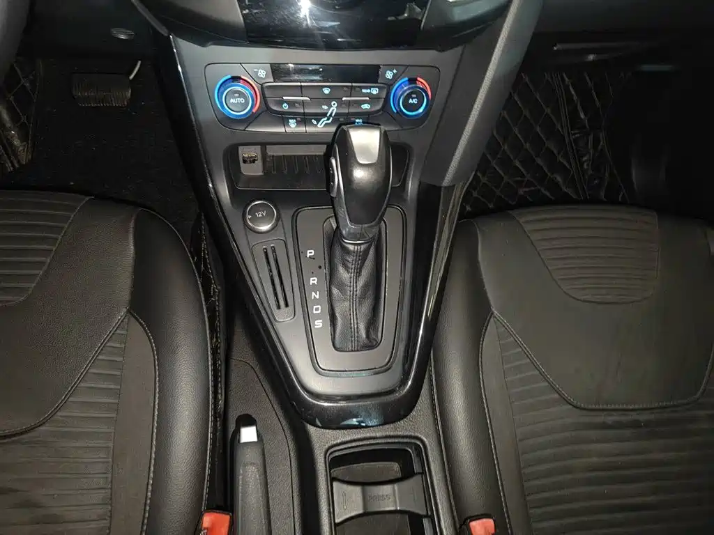 Focus 2017 sedan 1.6L automatic stylish Senova Zhixing version купить на сайте DeffCars