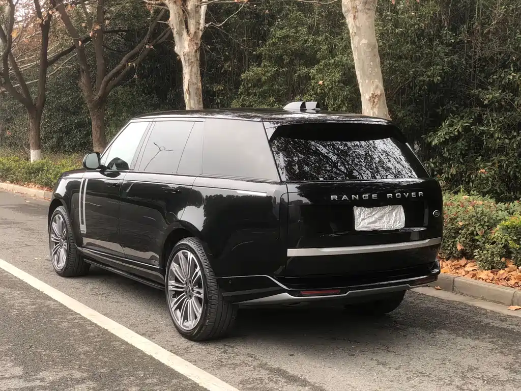 Range Rover 2024 3.0 L6 400PS Model Extended Edition купить на сайте DeffCars