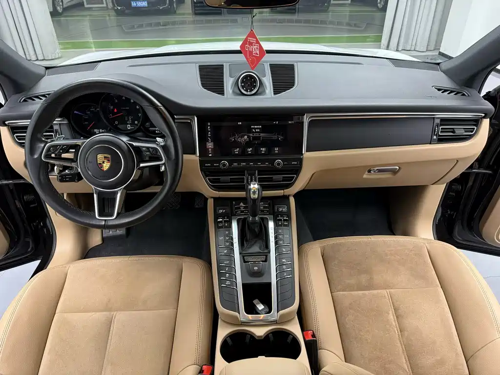 Macan 2018 Macan 2.0T купить на сайте DeffCars