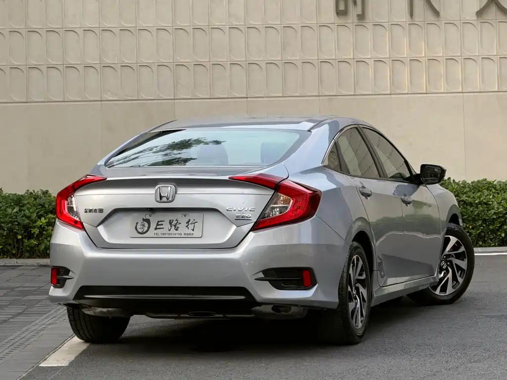 Civic 2016 220TURBO CVT Deluxe Edition купить на сайте DeffCars