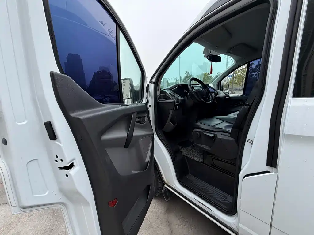 Transit 2017 2.0T diesel multi-functional commercial vehicle center axle top national V купить на сайте DeffCars