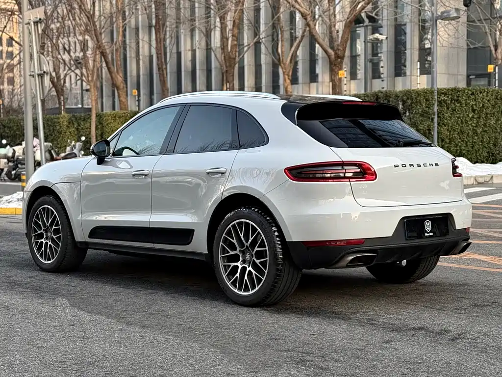 Macan 2017 Macan 2.0T купить на сайте DeffCars