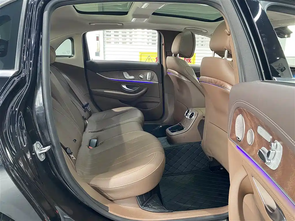 Mercedes-Benz E-Class 2022 E 300 L Luxury Model купить на сайте DeffCars