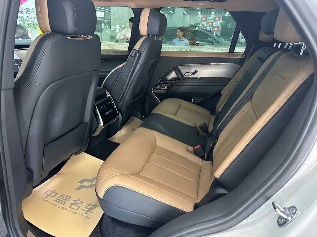 Range Rover Sport 2023 400PS Dynamic SE купить на сайте DeffCars