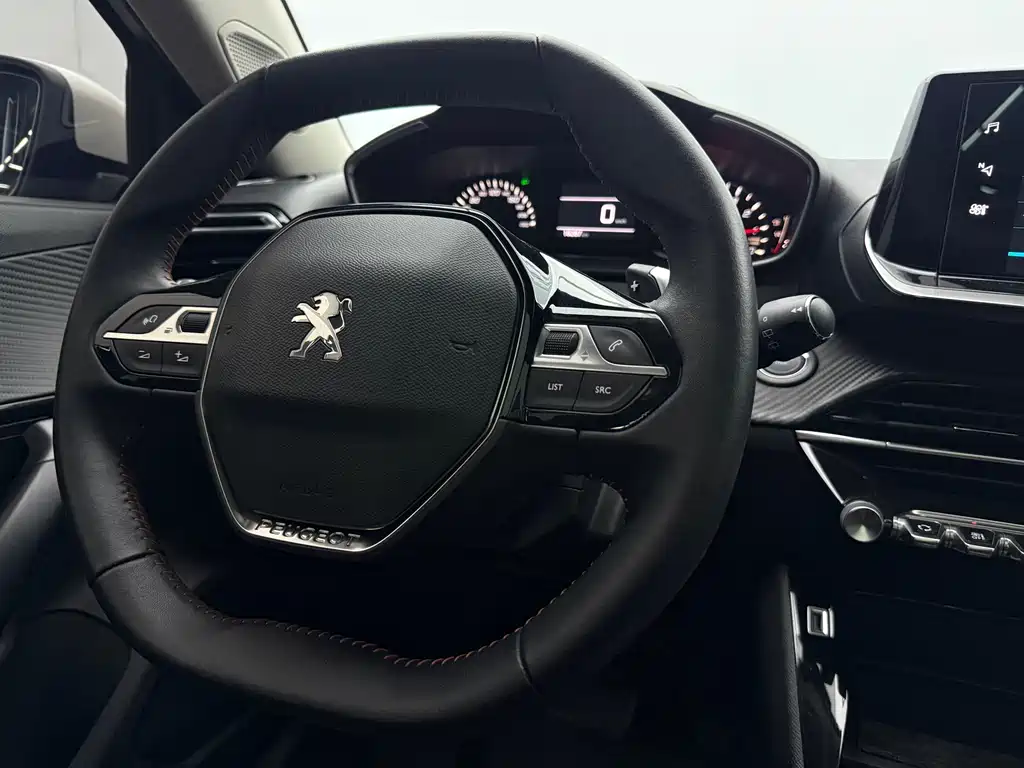 Peugeot 2008 2022 230THP THE ONE купить на сайте DeffCars
