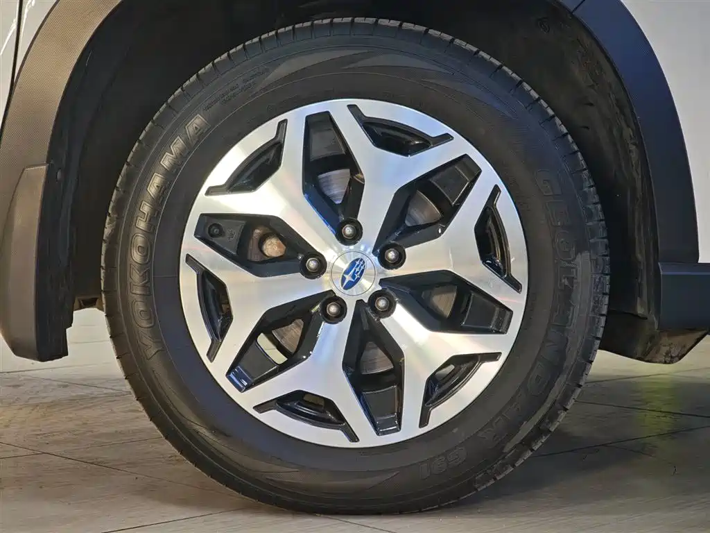 Forester 2022 2.0i AWD Deluxe Edition EyeSight купить на сайте DeffCars