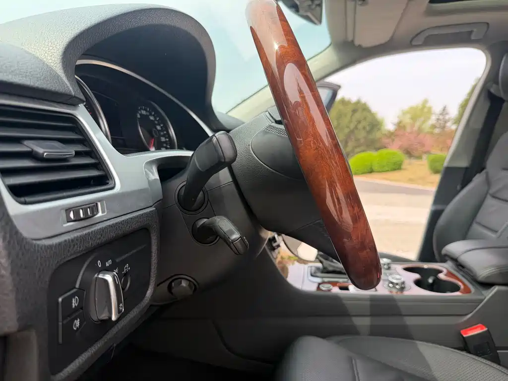 Touareg 2011 3.0TSI high configuration купить на сайте DeffCars
