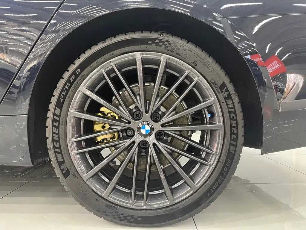 BMW 5 Series 2018 facelift 530Li leading M sports package купить на сайте DeffCars