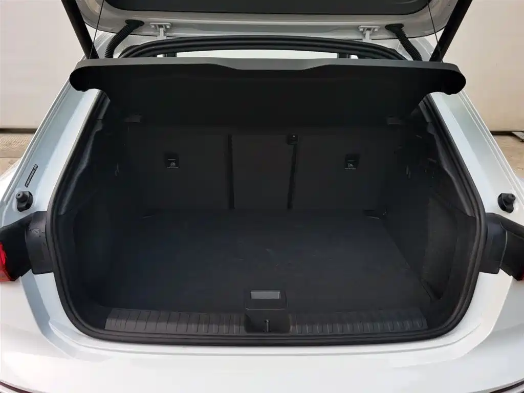 Audi A3 2023 Sportback 35 TFSI stylish and sporty купить на сайте DeffCars