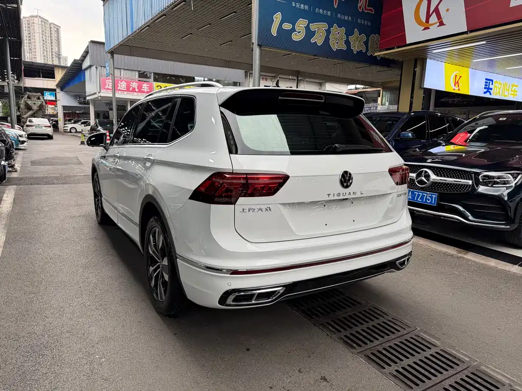 Tiguan L 2024 330TSI automatic two-wheel drive R-Line version купить на сайте DeffCars