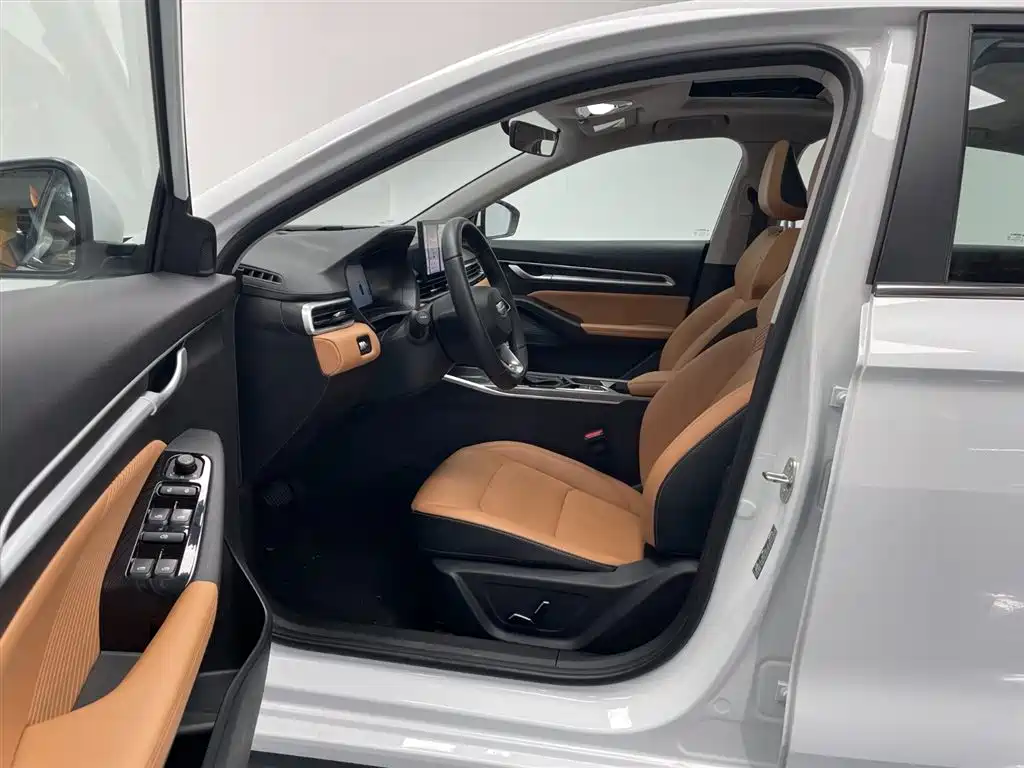 Emgrand 2025 4th generation 1.5L CVT flagship model купить на сайте DeffCars