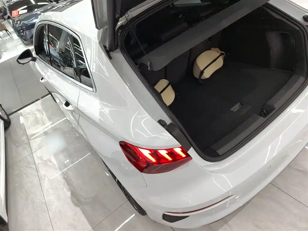 Audi A3 2022 Sportback 35 TFSI Luxurious and Elegant Model купить на сайте DeffCars