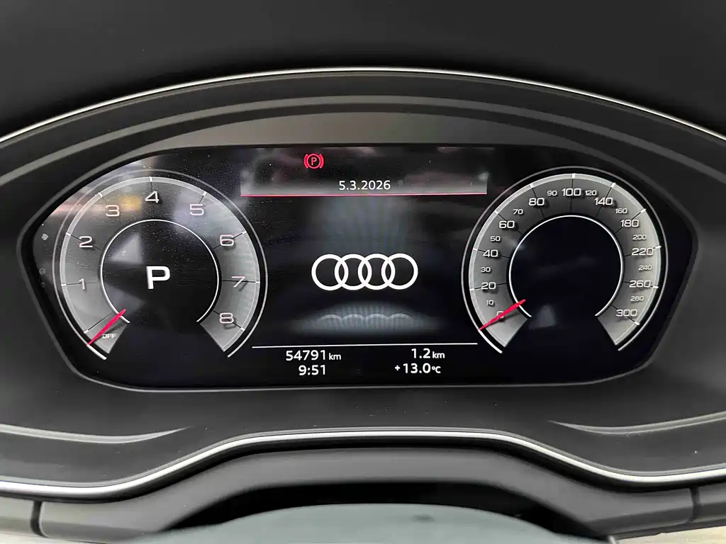 Audi Q5L 2021 40 TFSI Fashionable and Dynamic купить на сайте DeffCars