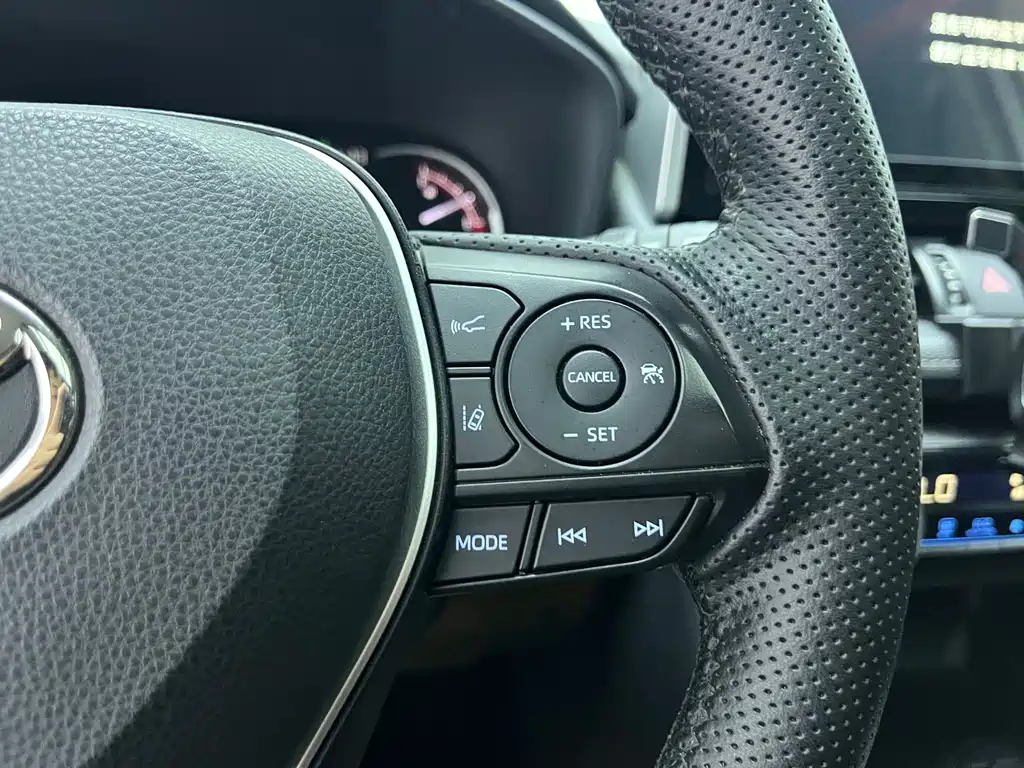 RAV4 Rongfang 2020 2.0L CVT two-wheel drive fashion version купить на сайте DeffCars