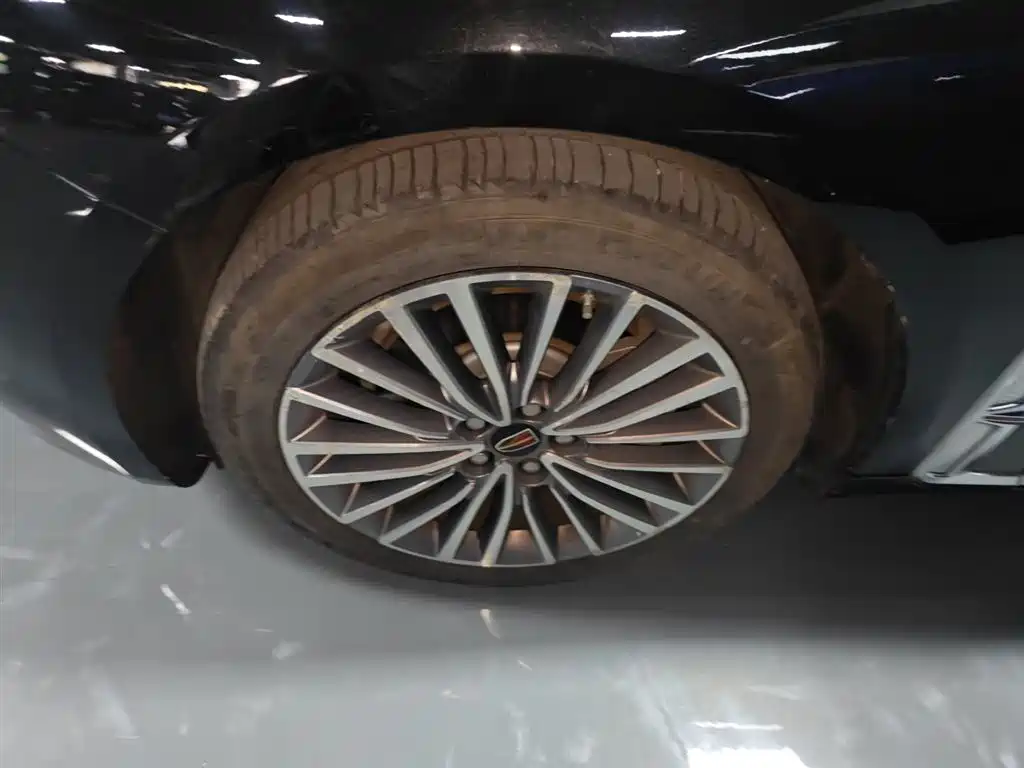 Hongqi H9 2020 2.0T Zhilian Qichang Edition купить на сайте DeffCars