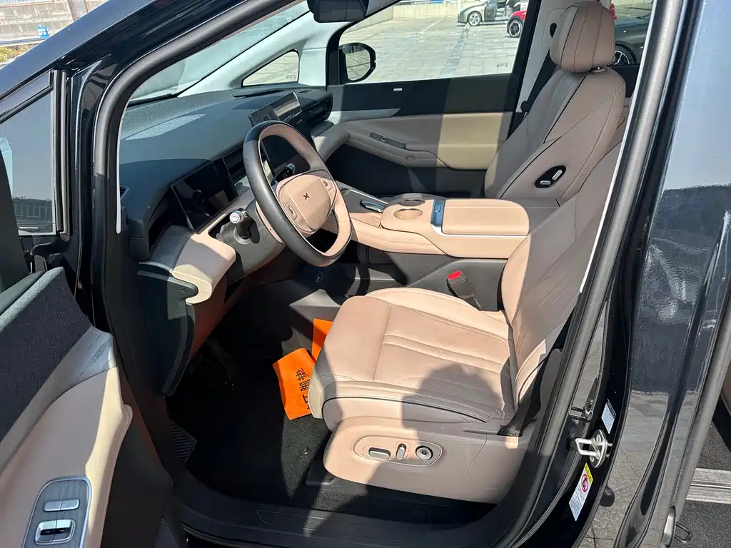 Xpeng X9 2024 Model 610 Long Battery Life Pro купить на сайте DeffCars