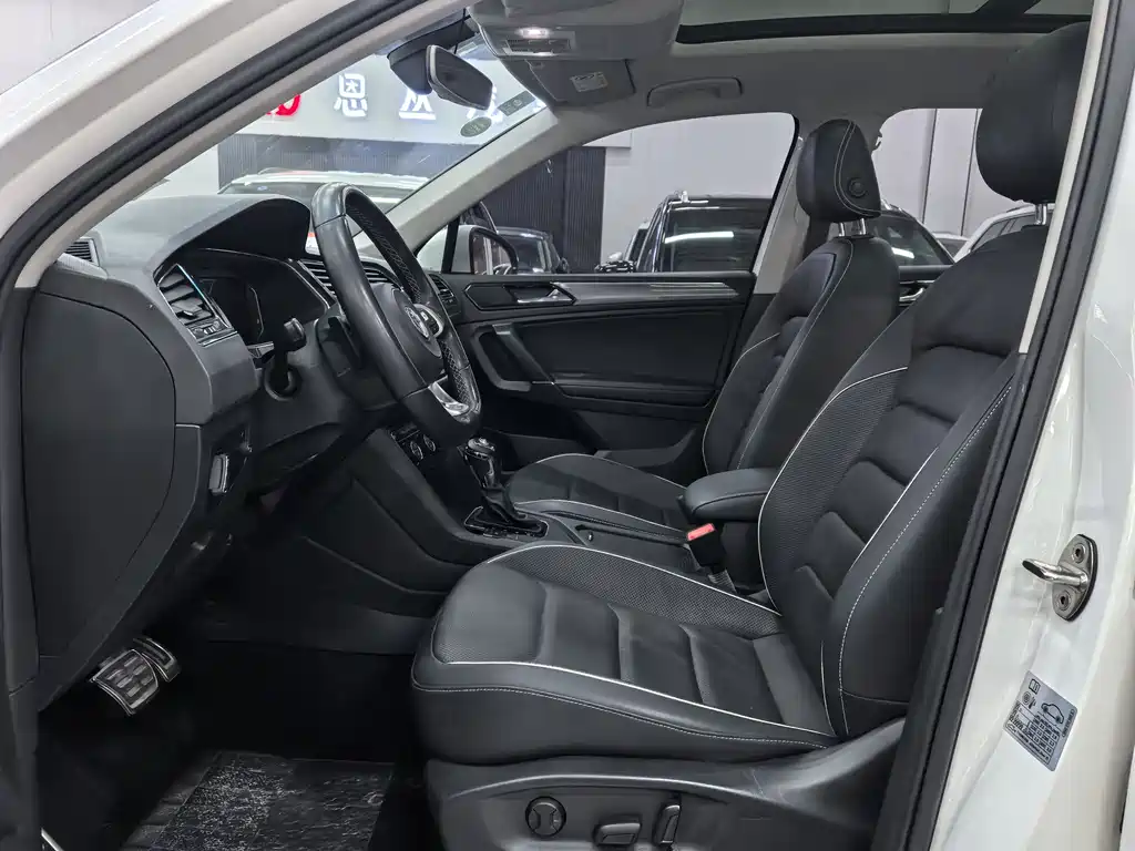 Tiguan L 2020 330TSI automatic two-wheel drive R-Line flagship version National VI купить на сайте DeffCars
