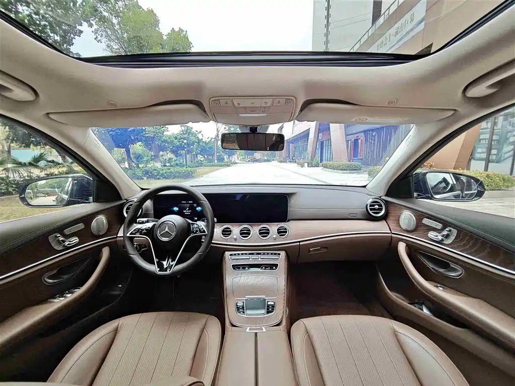 Mercedes-Benz E-Class 2023 E 300 L Luxury Model купить на сайте DeffCars