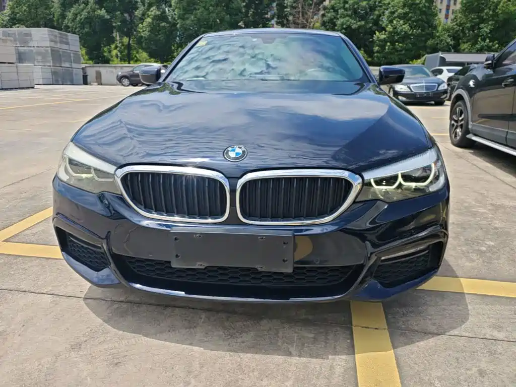 BMW 5 Series 2018 525Li M Sports Package купить на сайте DeffCars