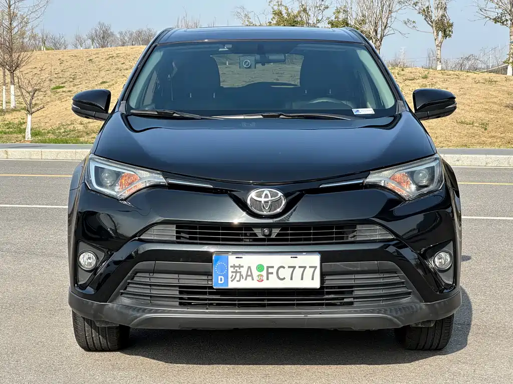 RAV4 Rongfang 2016 2.0L CVT two-wheel drive fashion version National V купить на сайте DeffCars