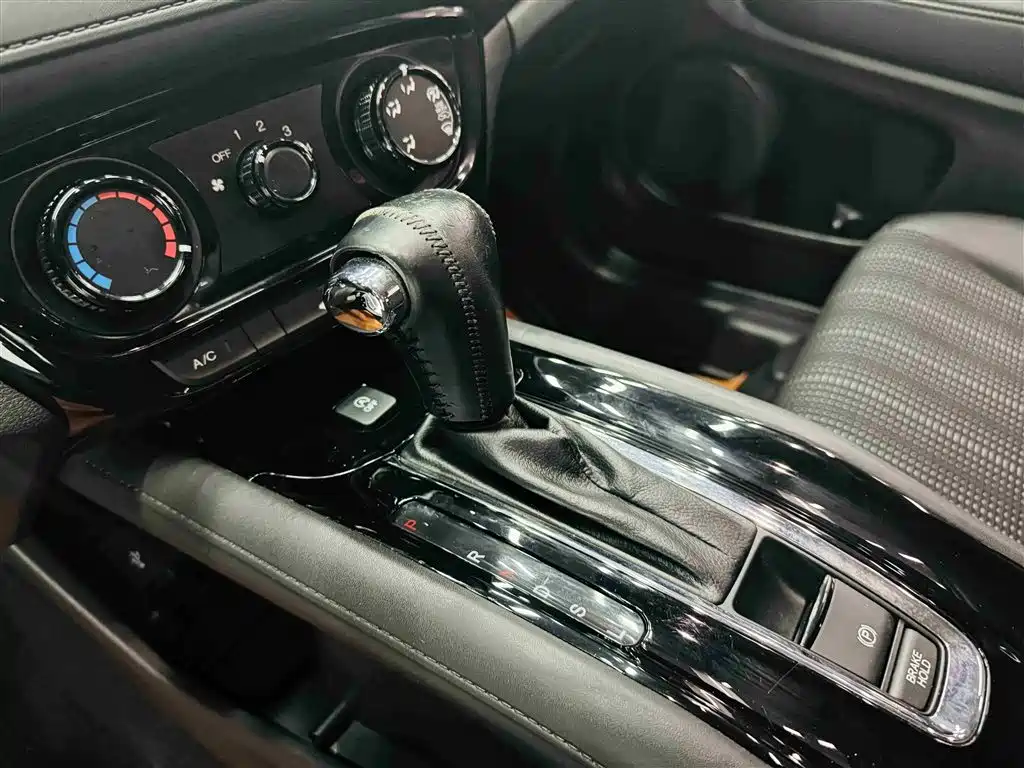 Binzhi 2017 1.8L CVT two-wheel drive Pioneer type купить на сайте DeffCars