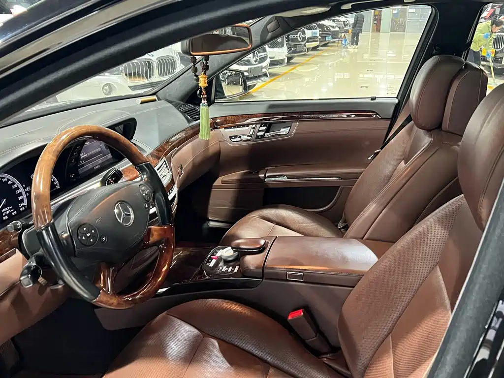 Mercedes S-Class 2011 S 500L CGI 4MATIC купить на сайте DeffCars