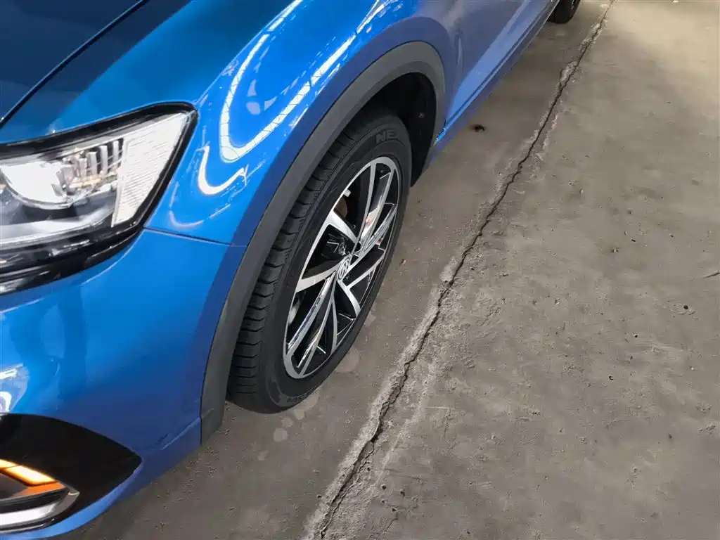 T-ROC 2020 280TSI DSG two-wheel drive R-Line Pro купить на сайте DeffCars