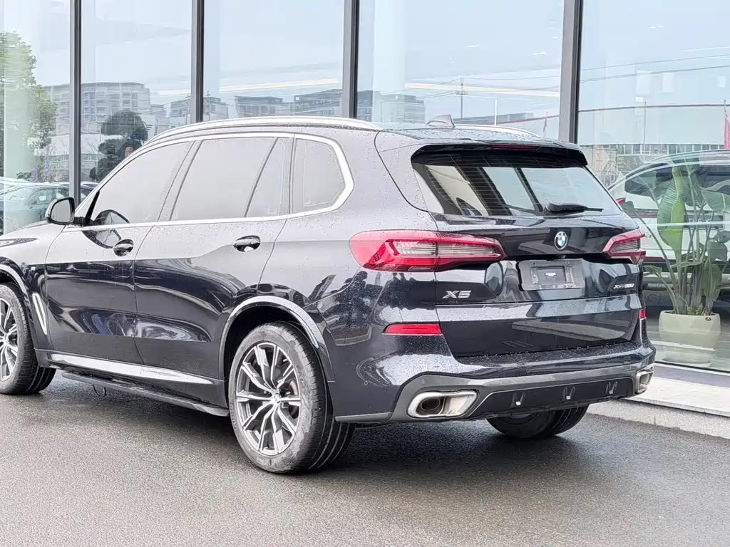 BMW X5 2022 xDrive 30Li Exclusive M Sports Package купить на сайте DeffCars