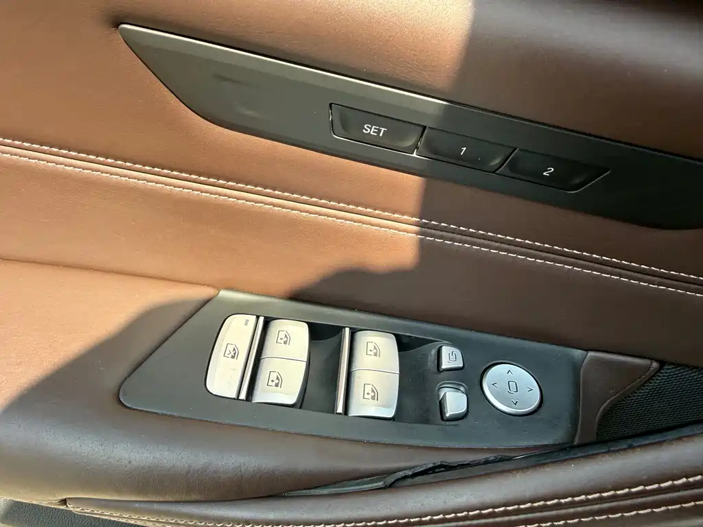 BMW 5 Series 2019 530Li Leading Luxury Package купить на сайте DeffCars