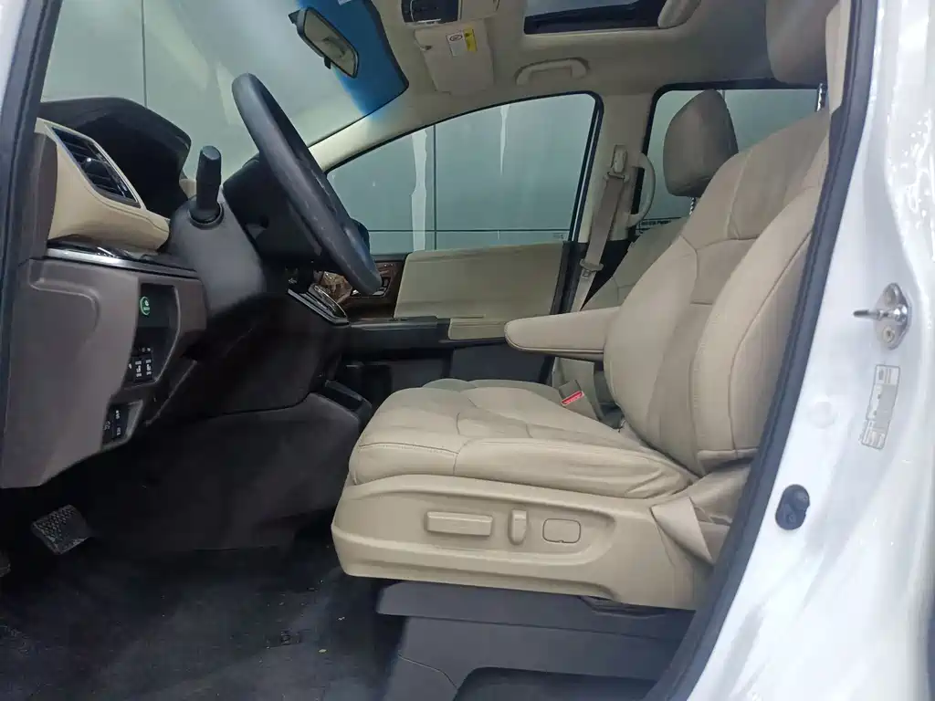 Odyssey 2017 2.4L Deluxe Edition купить на сайте DeffCars