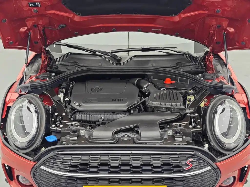 MINI CLUBMAN 2023 2.0T COOPER S Connoisseur купить на сайте DeffCars