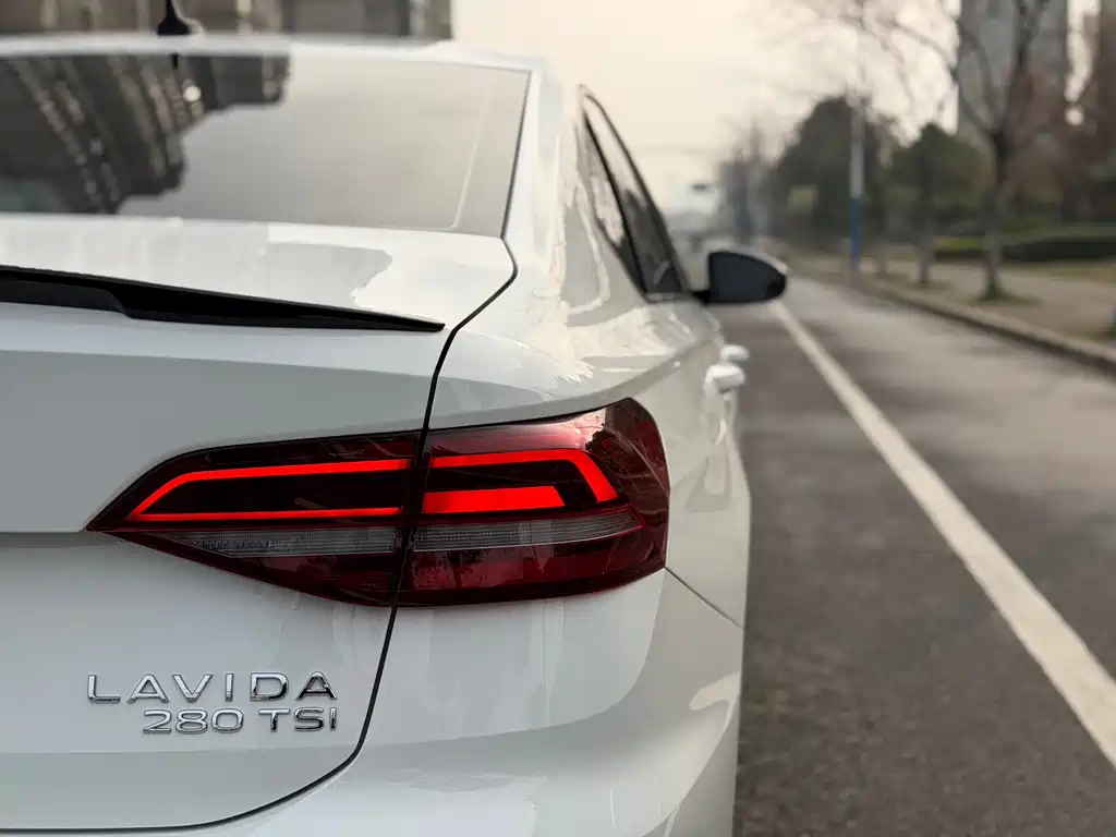 Lavida 2021 280TSI DSG Comfort Edition купить на сайте DeffCars