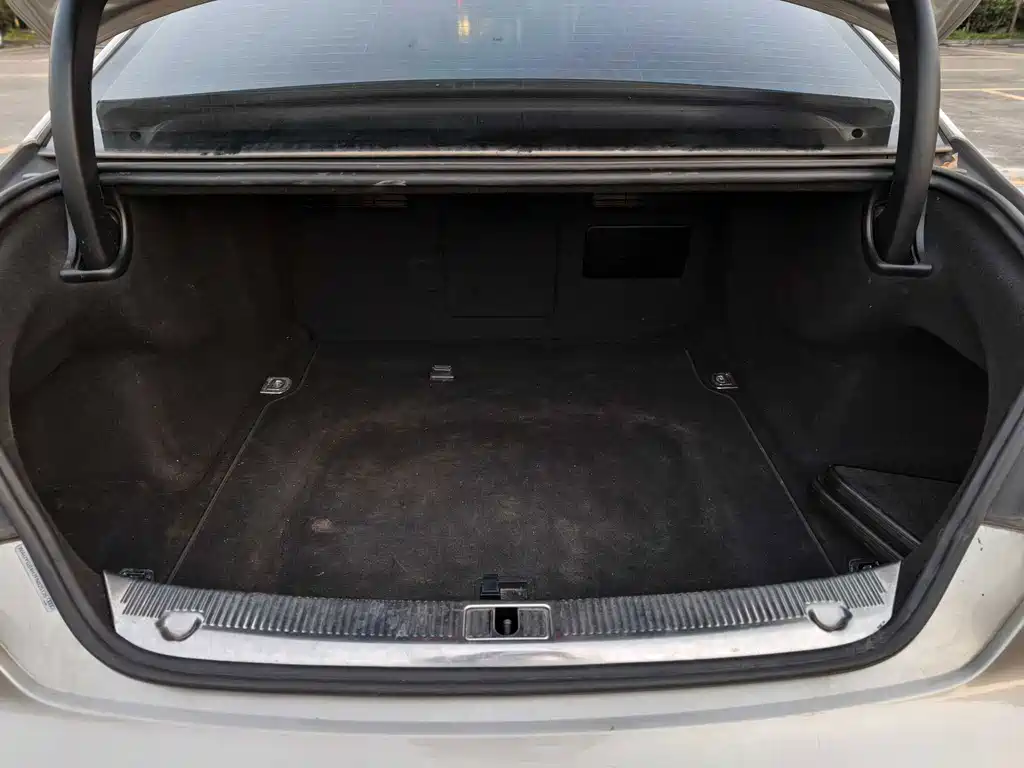 Audi A8 2014 A8L 45 TFSI quattro Comfort Edition купить на сайте DeffCars