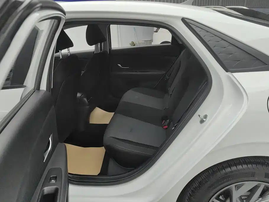 Elantra 2023 1.5L CVT GLS Leading Edition купить на сайте DeffCars