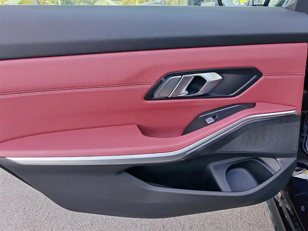 BMW 3 Series 2025 325Li M Sports Package купить на сайте DeffCars