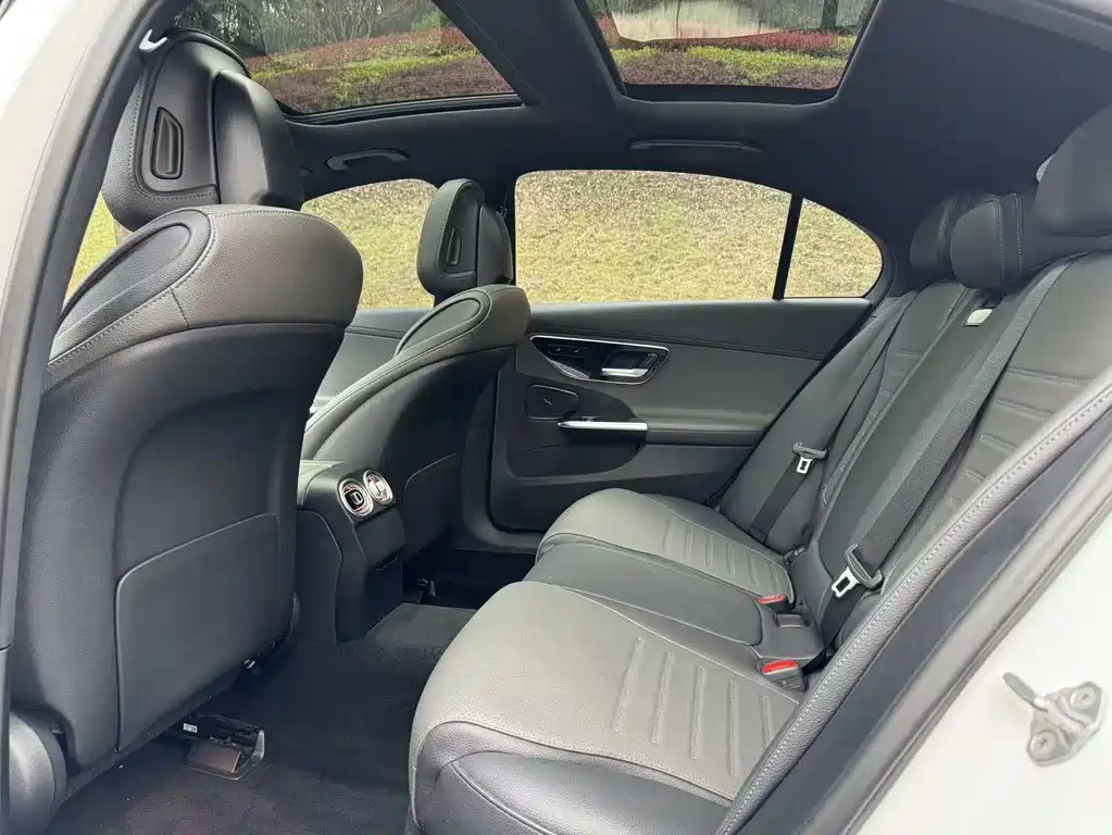 Mercedes-Benz C-Class 2023 C 260 L Sports Edition купить на сайте DeffCars