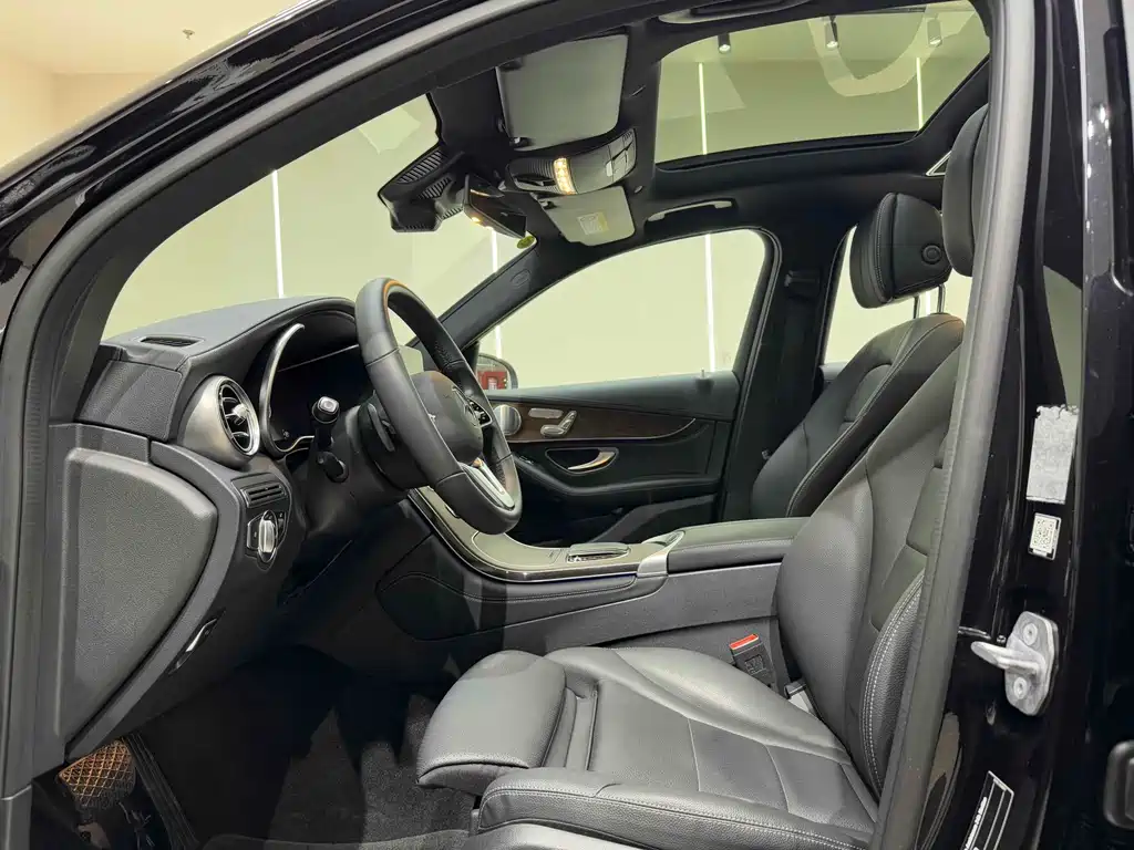 Mercedes-Benz GLC 2020 GLC 300 L 4MATIC luxury model купить на сайте DeffCars