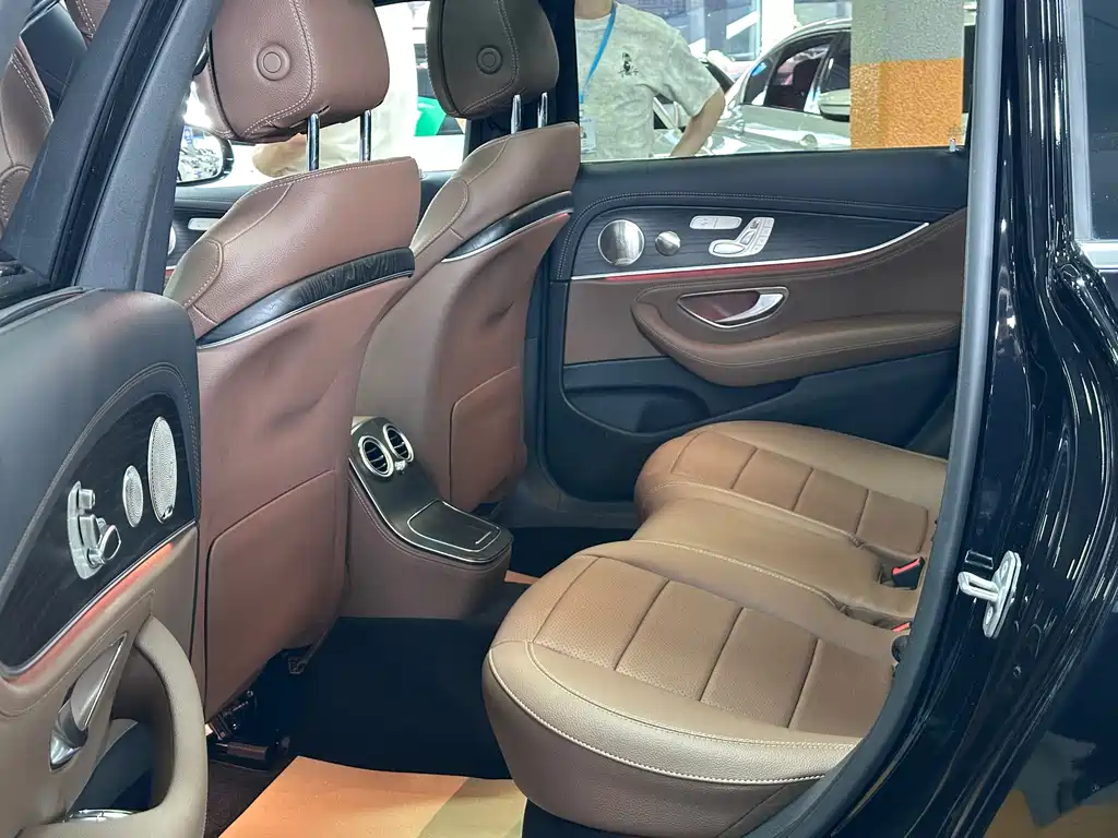 Mercedes-Benz E-Class 2023 E 300 L Sports Luxury купить на сайте DeffCars