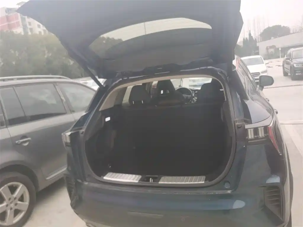 Lynk & Co 06 2020 1.5T Yao Halo купить на сайте DeffCars