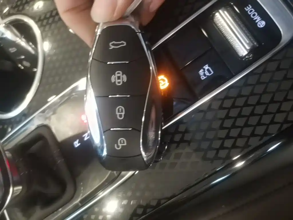 Hongqi HS3 PHEV 2025 125km 2 million commemorative edition купить на сайте DeffCars