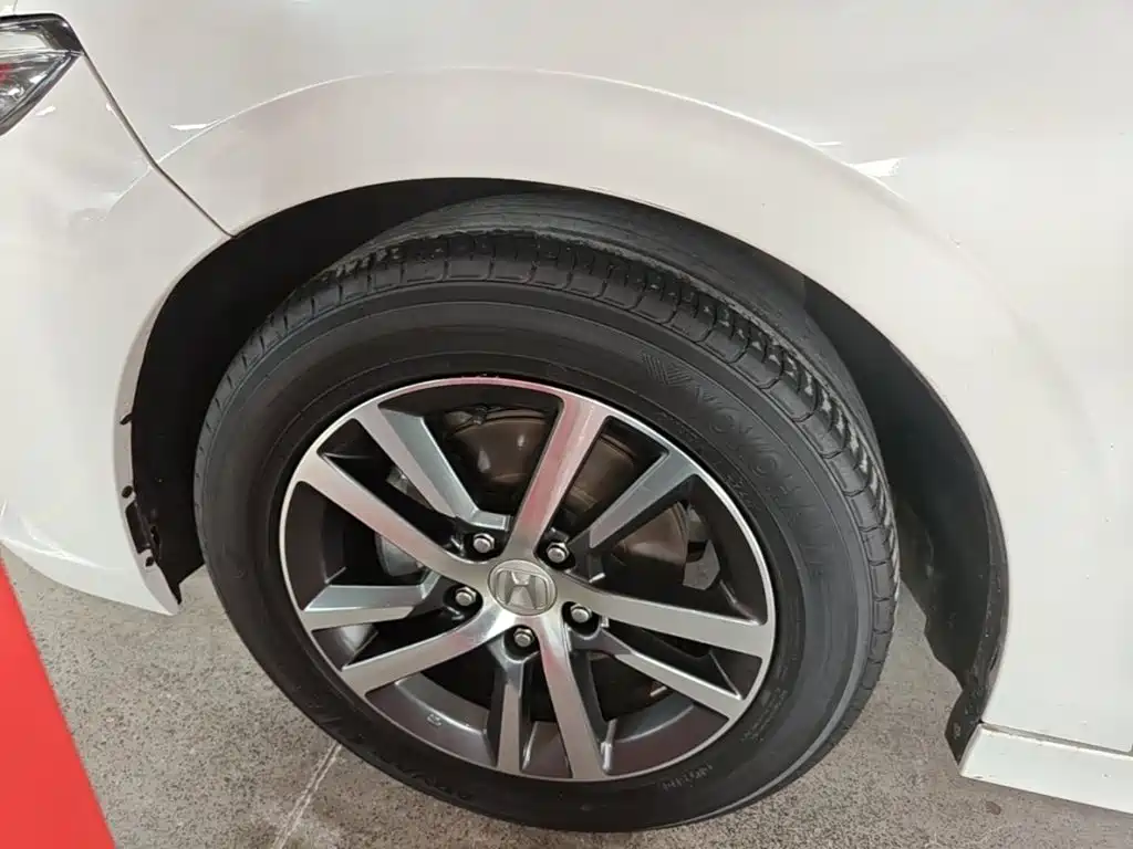 Model 2023 240TURBO CVT Leading Edition купить на сайте DeffCars