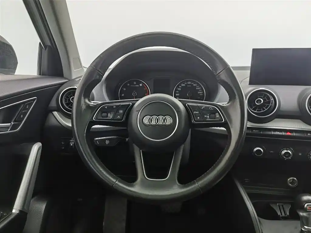 Audi Q2L 2020 35 TFSI aggressive and dynamic model купить на сайте DeffCars