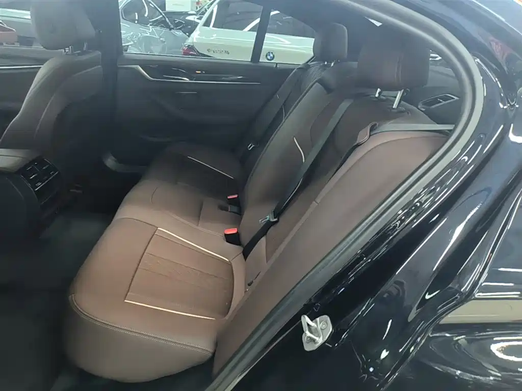 BMW 5 Series 2022 facelift 2 525Li M sports package купить на сайте DeffCars