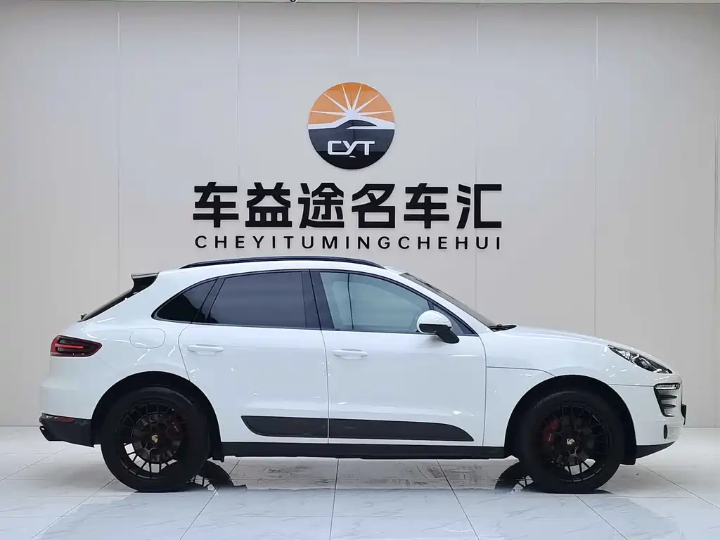 Macan 2017 Macan 2.0T купить на сайте DeffCars
