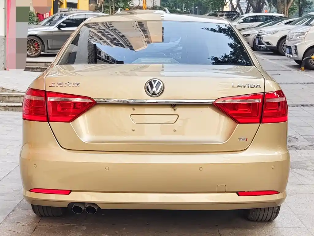 Lavida 2013 facelift 1.4TSI DSG comfort version купить на сайте DeffCars