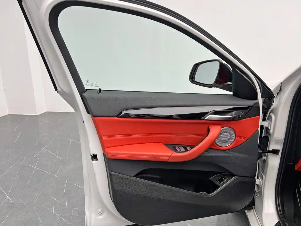 BMW X2 2022 sDrive25i M Sports Package купить на сайте DeffCars