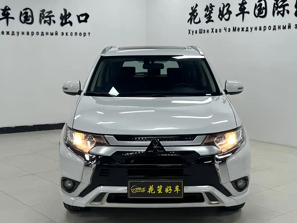 Outlander 2021 2.0L 2WD Enjoy Edition 5 seats купить на сайте DeffCars